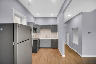 4335 Lawndale Ave, Unit 1F in Lyons, IL - Building Photo - Building Photo
