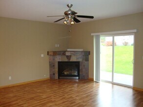 206 E Elcliff Rd in Spokane, WA - Building Photo - Building Photo