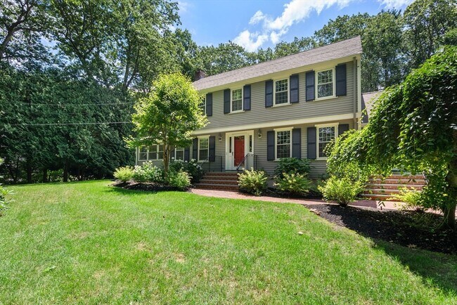 26 Cedar Hill Rd in Dover, MA - Building Photo - Building Photo