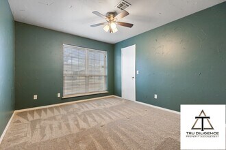 1324 Concord Ln in Edmond, OK - Building Photo - Building Photo