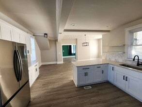 110 S Willard Ave in Hampton, VA - Building Photo - Building Photo