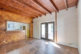 1550 NE 128th St in North Miami, FL - Building Photo - Building Photo