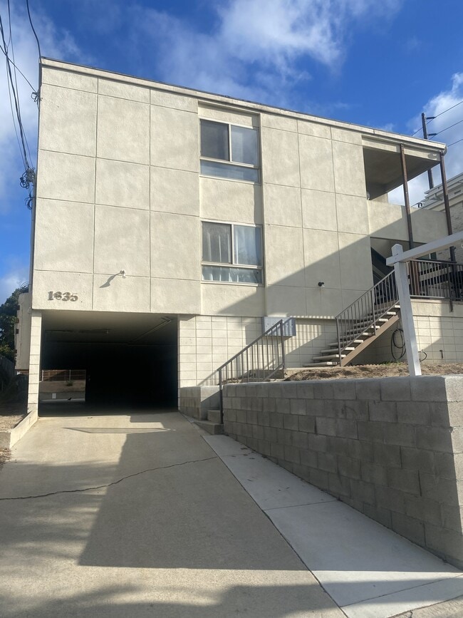 property at 1835 Grant Ave