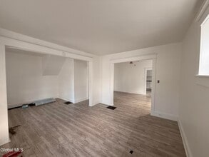 21-23-23 Jackson St in Amsterdam, NY - Building Photo - Building Photo