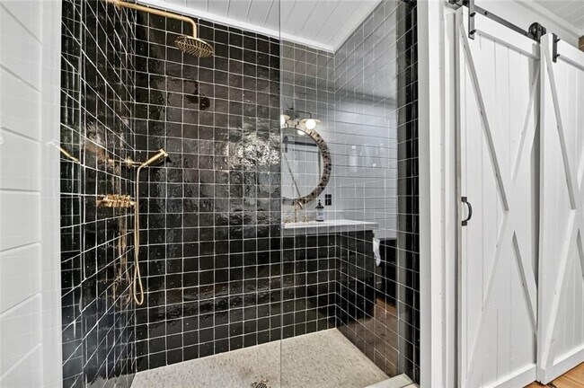 545 Chestnut Ridge Cir in Blue Ridge, GA - Foto de edificio - Building Photo