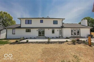 9230 E Southport Rd in Indianapolis, IN - Building Photo - Building Photo