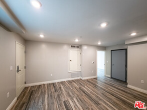 5258 Denny Ave in Los Angeles, CA - Building Photo - Building Photo