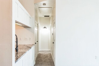 Eaton Place in Wichita, KS - Building Photo - Building Photo