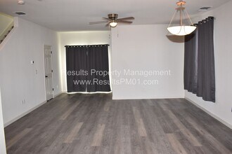 6762 Mangosteen Ln in Sacramento, CA - Building Photo - Building Photo