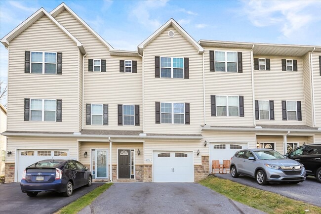 property at 2783 Monticello Ln