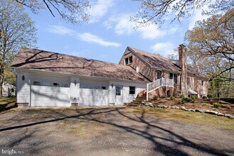 9685 Howes Rd in Dunkirk, MD - Building Photo - Building Photo