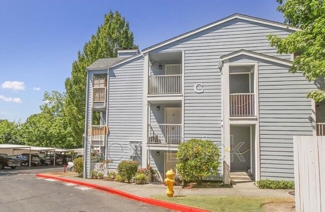 property at 975 Aberdeen Ave