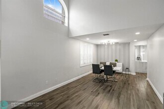 11777 NW 1st St in Coral Springs, FL - Building Photo - Building Photo