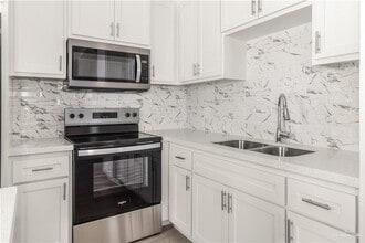 3024 Stark Rd in Weslaco, TX - Building Photo - Building Photo