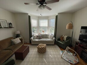 613 W Chestnut St, Unit 2 in Lancaster, PA - Building Photo - Building Photo