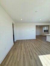 7138 Moon Wy in Tracy, CA - Building Photo - Building Photo