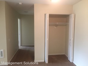 3454 Castle Glen Dr-Unit -#225 in San Diego, CA - Foto de edificio - Building Photo
