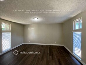 9035 Sutters Gold Dr in Sacramento, CA - Foto de edificio - Building Photo