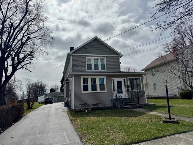 property at 211 Roe Ave