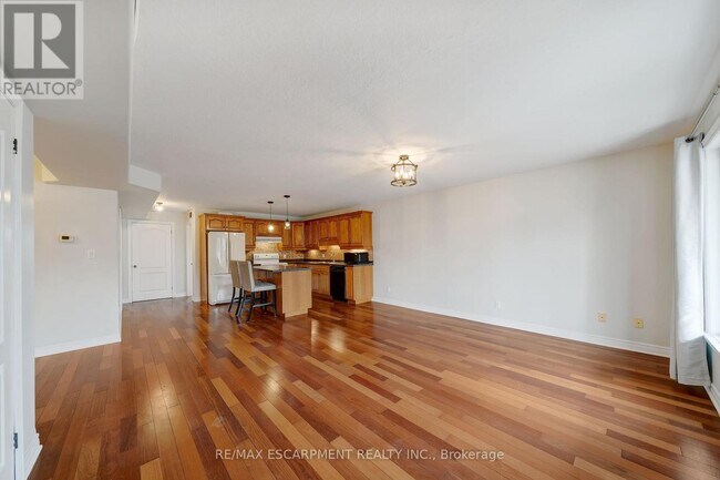 50 Whitlaw Way in Brant, ON - Building Photo - Building Photo