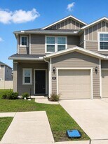 64 Pittman Ct in St. Augustine, FL - Building Photo