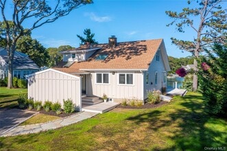 2435 Cedar Ln in East Marion, NY - Building Photo - Building Photo