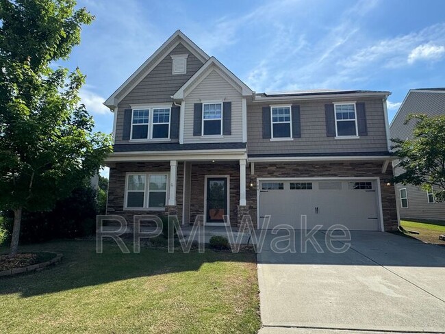 property at 104 King Arthur Ct