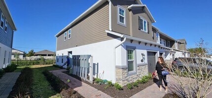 2878 Narcoossee Cmns Wy in St. Cloud, FL - Building Photo - Building Photo