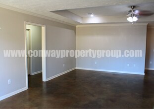 27 Weatherwood Dr in Greenbrier, AR - Building Photo - Building Photo