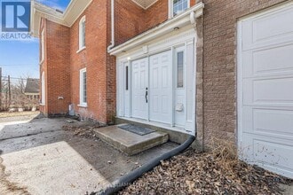 52 Victoria Ave in Peterborough, ON - Building Photo - Building Photo