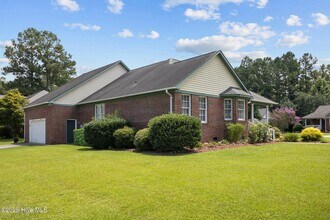 104 Boleyn Loop in New Bern, NC - Building Photo - Building Photo