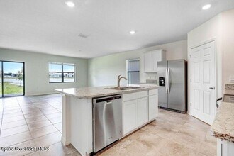 1924 Capital Dr SE in Palm Bay, FL - Building Photo - Building Photo