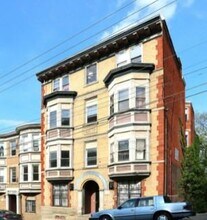 1705 Sycamore St in Cincinnati, OH - Building Photo - Building Photo