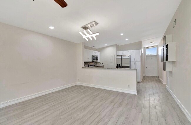 11555 Orange Blossom Ln in Boca Raton, FL - Building Photo - Building Photo