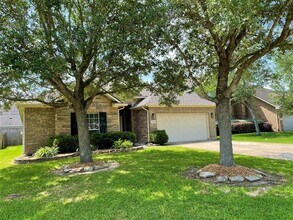 2738 Quail Dove Ln in League City, TX - Building Photo - Building Photo