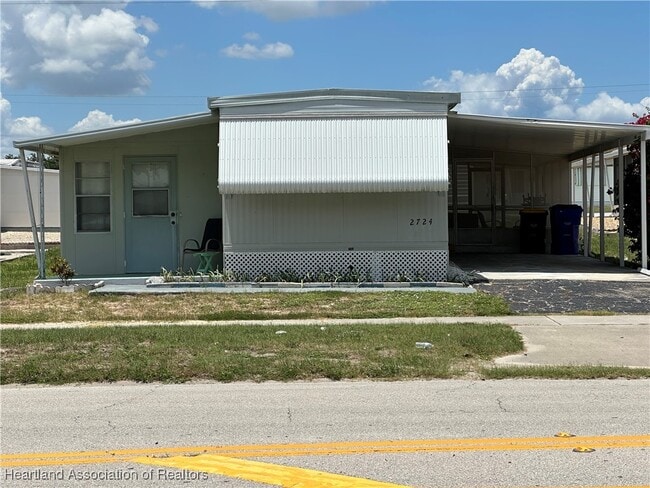 property at 2724 Desoto Rd