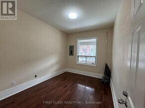 30 Endean Ave in Toronto, ON - Building Photo - Building Photo