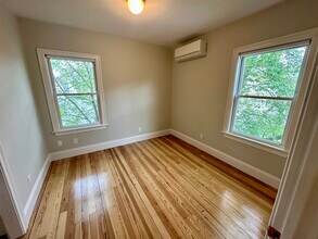 135 W Park St in Providence, RI - Foto de edificio - Building Photo