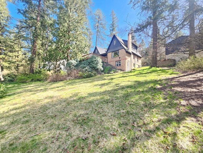 1922 E 18th Ave, Unit I203 in Spokane, WA - Building Photo - Building Photo