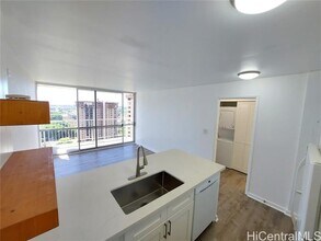 98-450-450 Koauka Loop in Aiea, HI - Building Photo - Building Photo