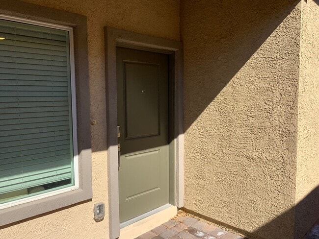 3706 Etendre Ct in Las Vegas, NV - Building Photo - Building Photo