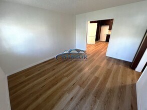 10019 S Felton Ave in Inglewood, CA - Building Photo - Building Photo