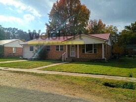 504 N 8th St in Paragould, AR - Building Photo