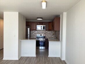 5100 N Marine Dr in Chicago, IL - Foto de edificio - Building Photo