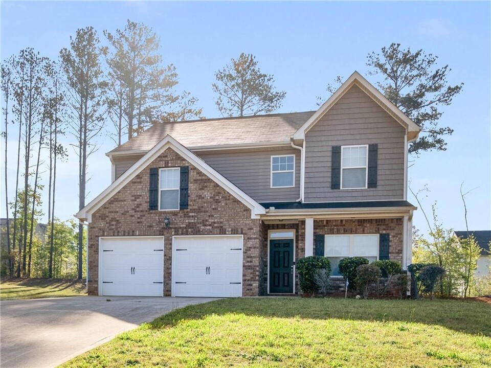 75 Pulaski Ave in Hampton, GA - Foto de edificio