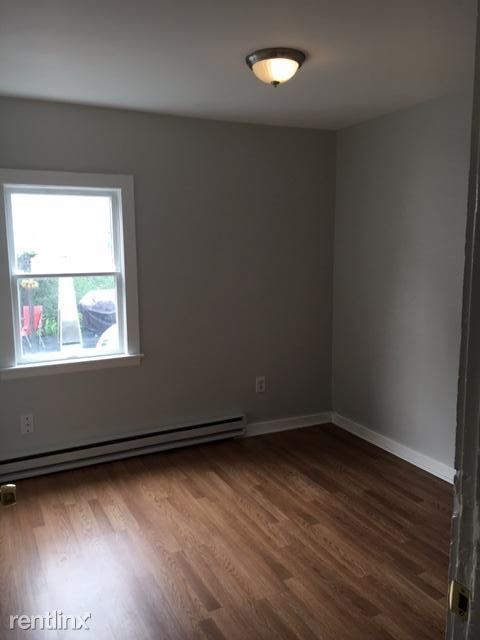 134 Pearl St-Unit -Apt 3 in Somerville, MA - Building Photo - Building Photo