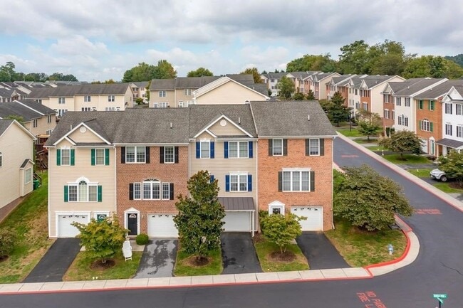 1410 Mountain Spring Lane in Harrisonburg, VA - Building Photo - Building Photo