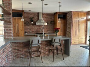 1172 Wild Tree Cir in Draper, UT - Building Photo - Building Photo