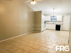 205 Wyndham Cir in Greenville, NC - Building Photo - Building Photo