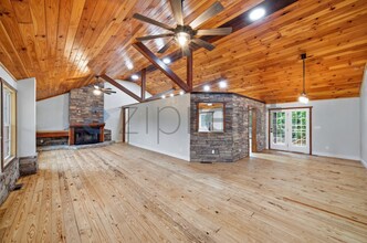 72 Country Creek Rd in White, GA - Building Photo - Building Photo